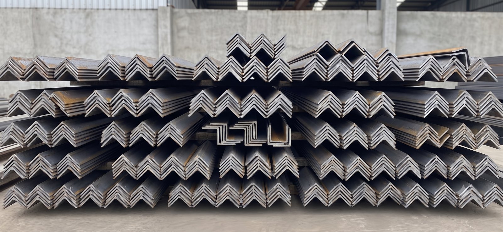 Varrsana structural steel angles